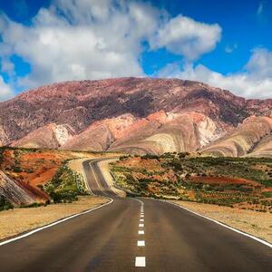 DÍA 8 – SALTA | QUEBRADA DE HUMAHUACA + HORNOCAL | PURMAMARCA