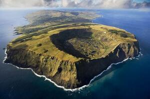 DÍA 5 – RAPA NUI | RANO RARAKU | AHU TONGARIKI | TE PITO KURA | ANAKENA