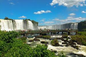 DÍA 4 – BUENOS AIRES | VUELO A IGUAZÚ | CATARATAS BRASILEÑAS